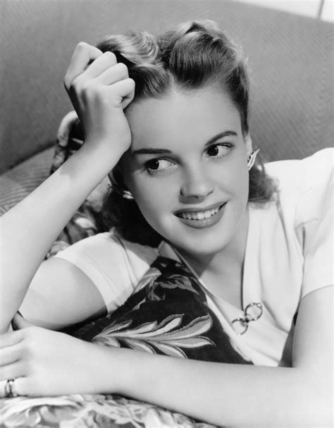 pictures of judy garland